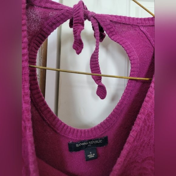Banana Republic pink rose petal sweater - Picture 2 of 2